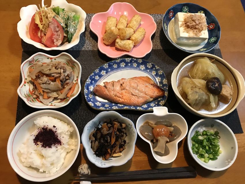 2021年2月の献立（ロールキ...