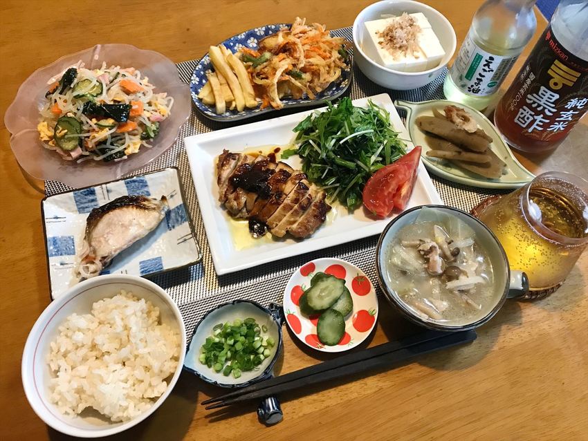 鶏のソテーと天ぷら定食