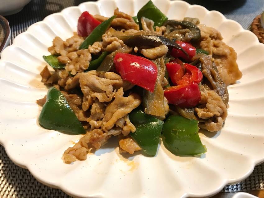 豚肉とピーマンをオイスターソー...