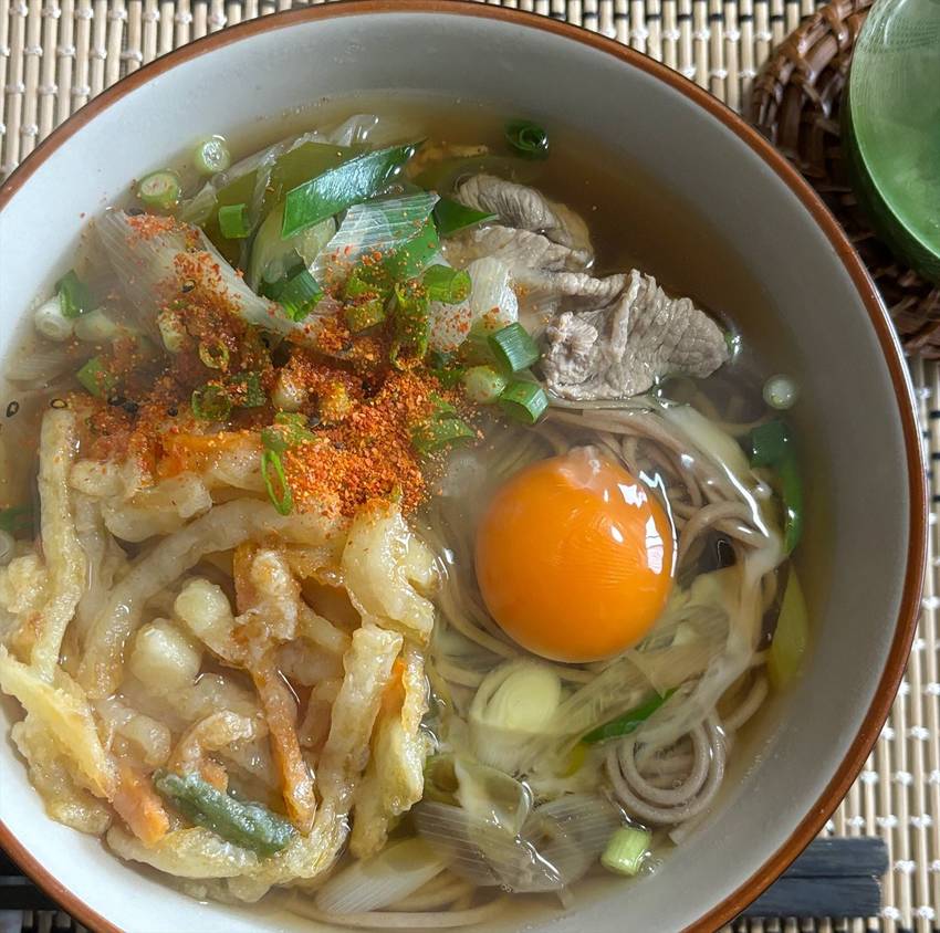 朝はかき揚げ蕎麦