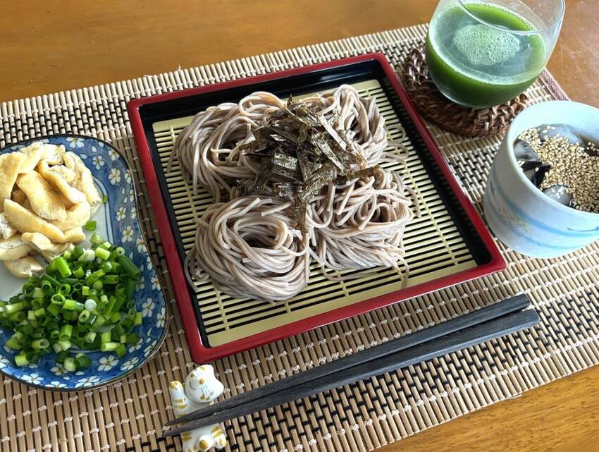 朝はざるそば