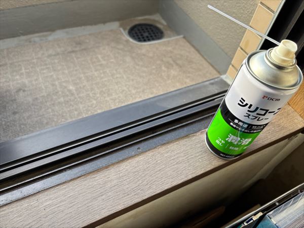 次にキーキーと音が出る網戸サッ...