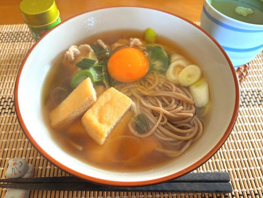 朝は肉蕎麦