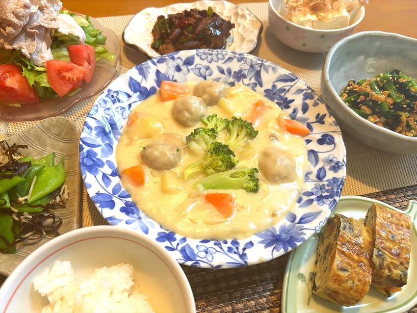 鶏肉団子のホワイトシチュー 【...
