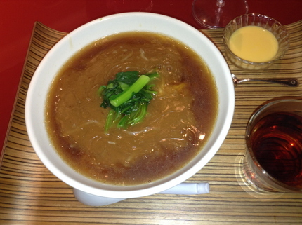 ふかひれラーメン。美味しかった...