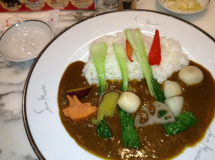 季節限定の冬野菜カレー。とって...