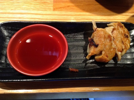 追加で頼んだ餃子