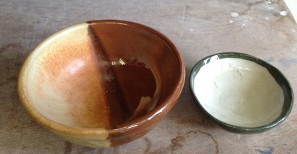 先回釉薬をかけた作品が焼きあが...
