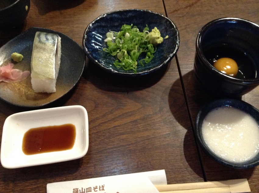 鯖寿司はオプション。一切れから...