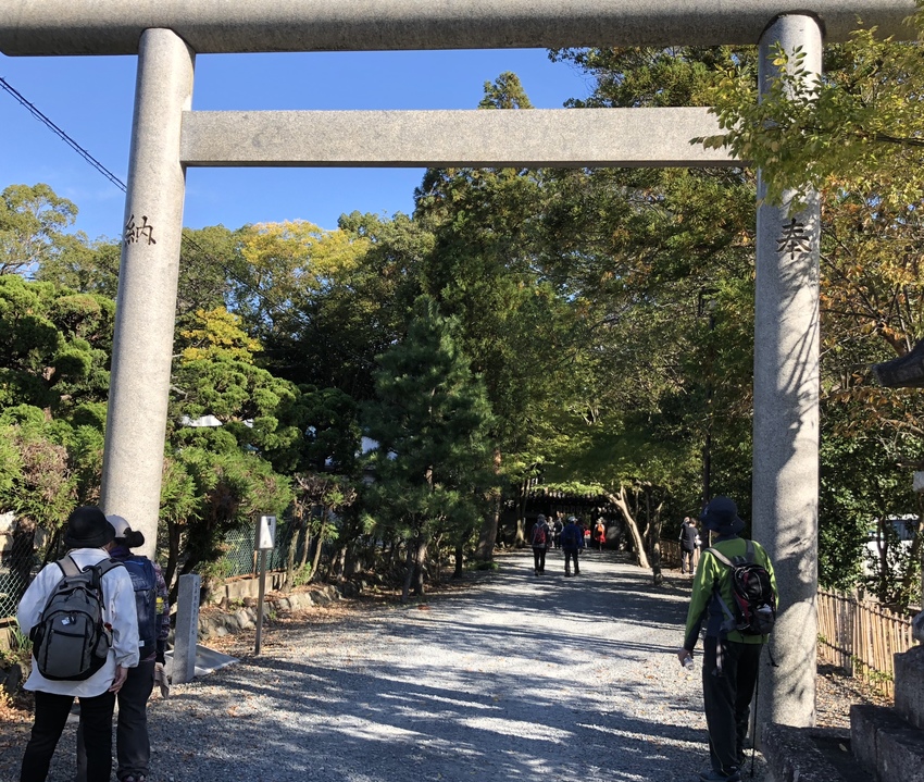 アウトドア講座のハイキング 1...
