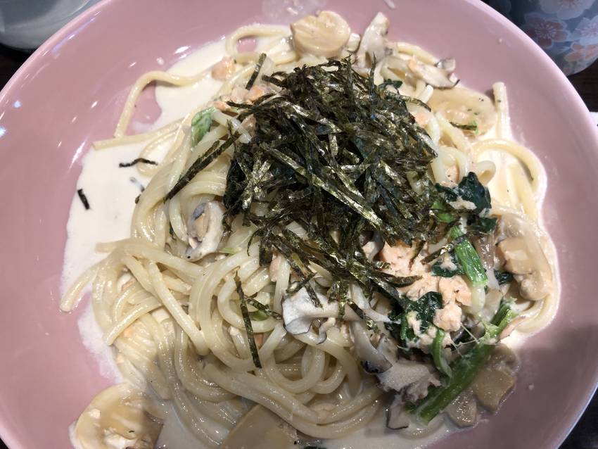 秋鮭と茸の和風クリームパスタ　...