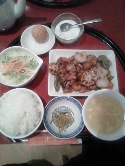 雲南でランチ