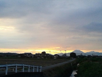 まだ暑い