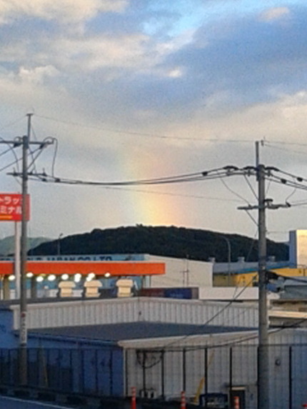 ５時に