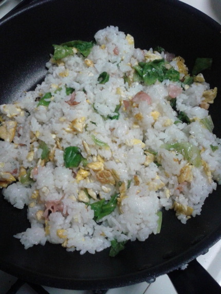 お昼は簡単に
