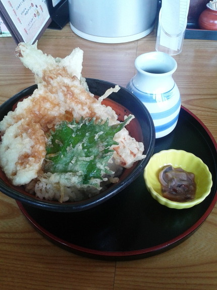 お昼はサンキュー丼