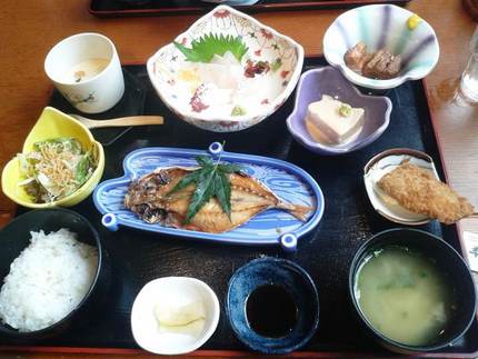 お昼は魚