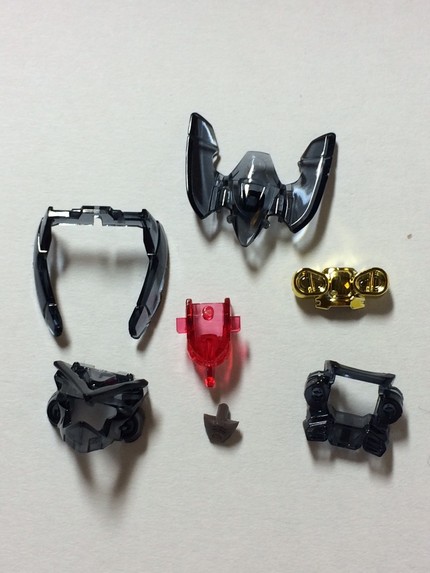 頭部ヘッドのパーツ構成です