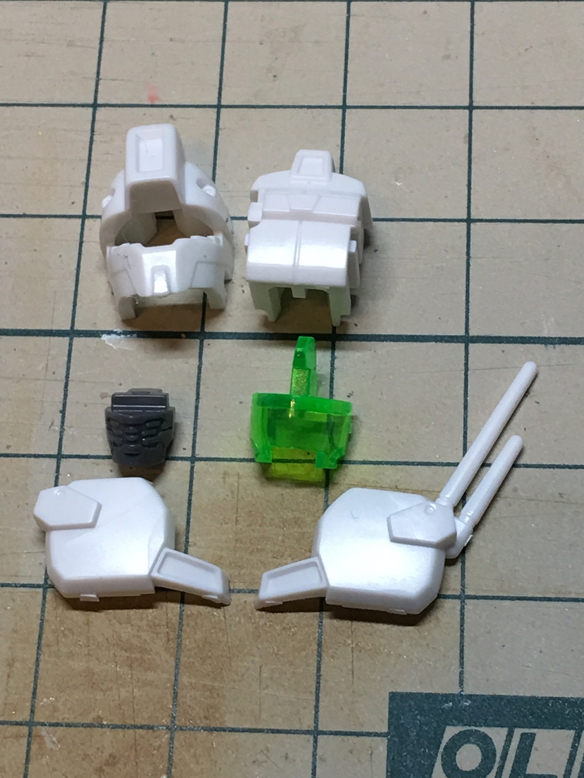 頭部ヘッドのパーツ構成です