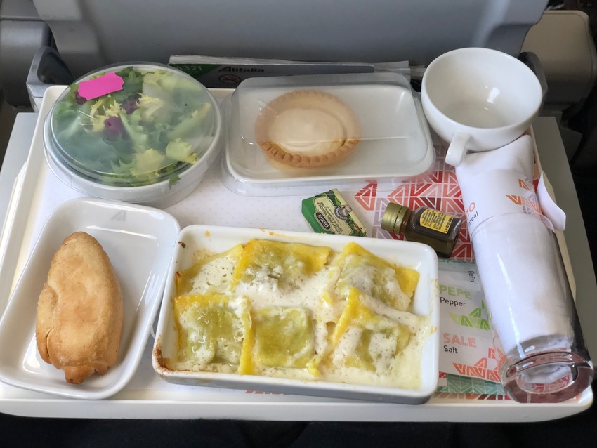 機内食です