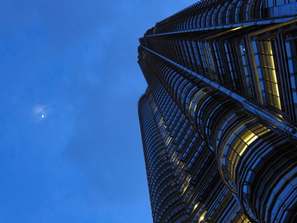 KLCC TOWER &amp; MOON