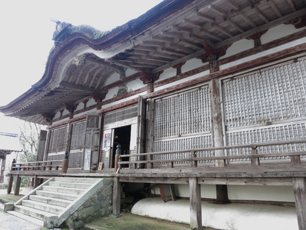百済寺の本堂。最初は４倍位大き...