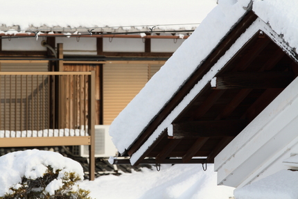 久し振りの積雪量です。また雨樋...