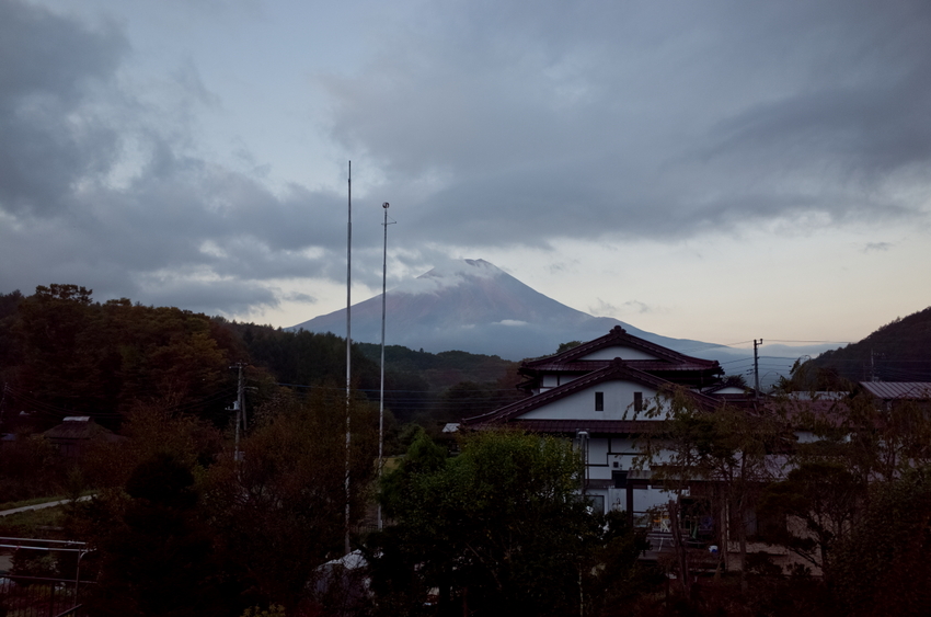 旅館の窓から。 【撮影データ】...