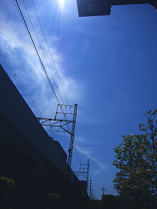 雲の行くへは････。