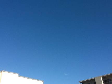 今の空は…。