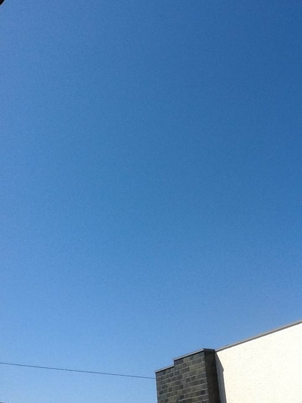 今日の空…。