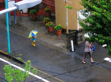 台風18号接近中。