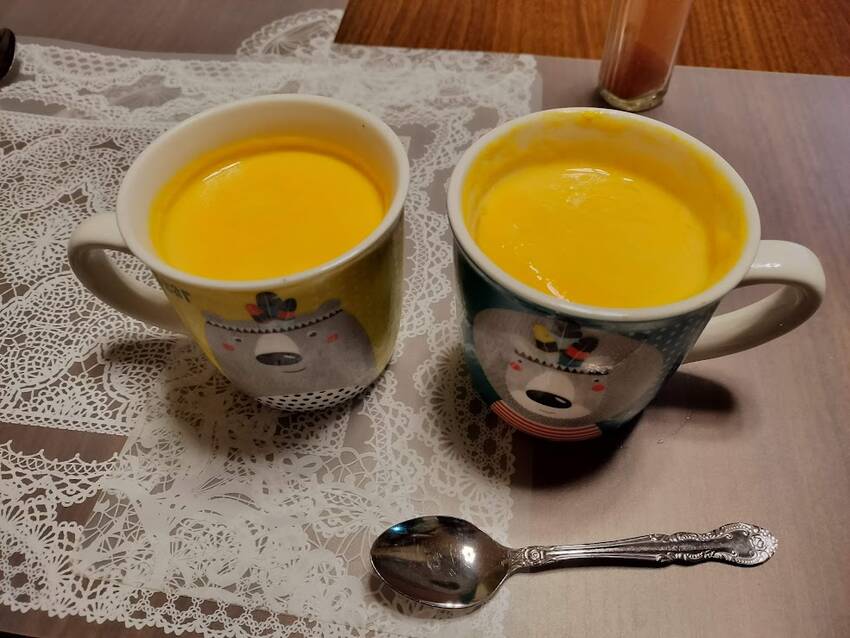 初めてプリン作った 見た目 と...