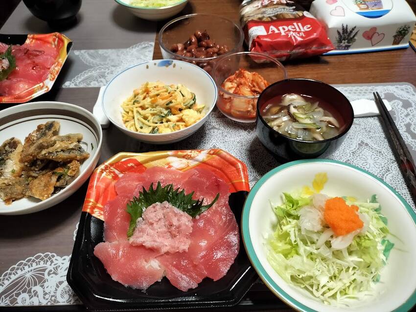 夕飯　の　おかず ★まぐろ海鮮...