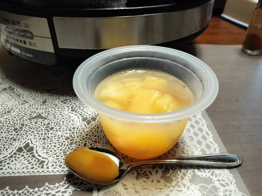 夕飯後 の デザート 缶詰トロ...