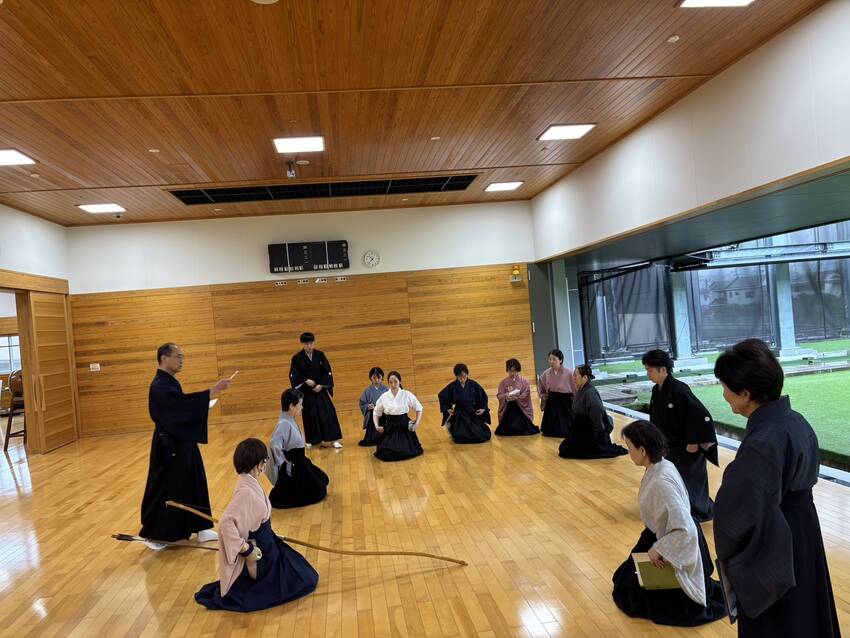 跪坐の際、膝の位置、腰の使い方...