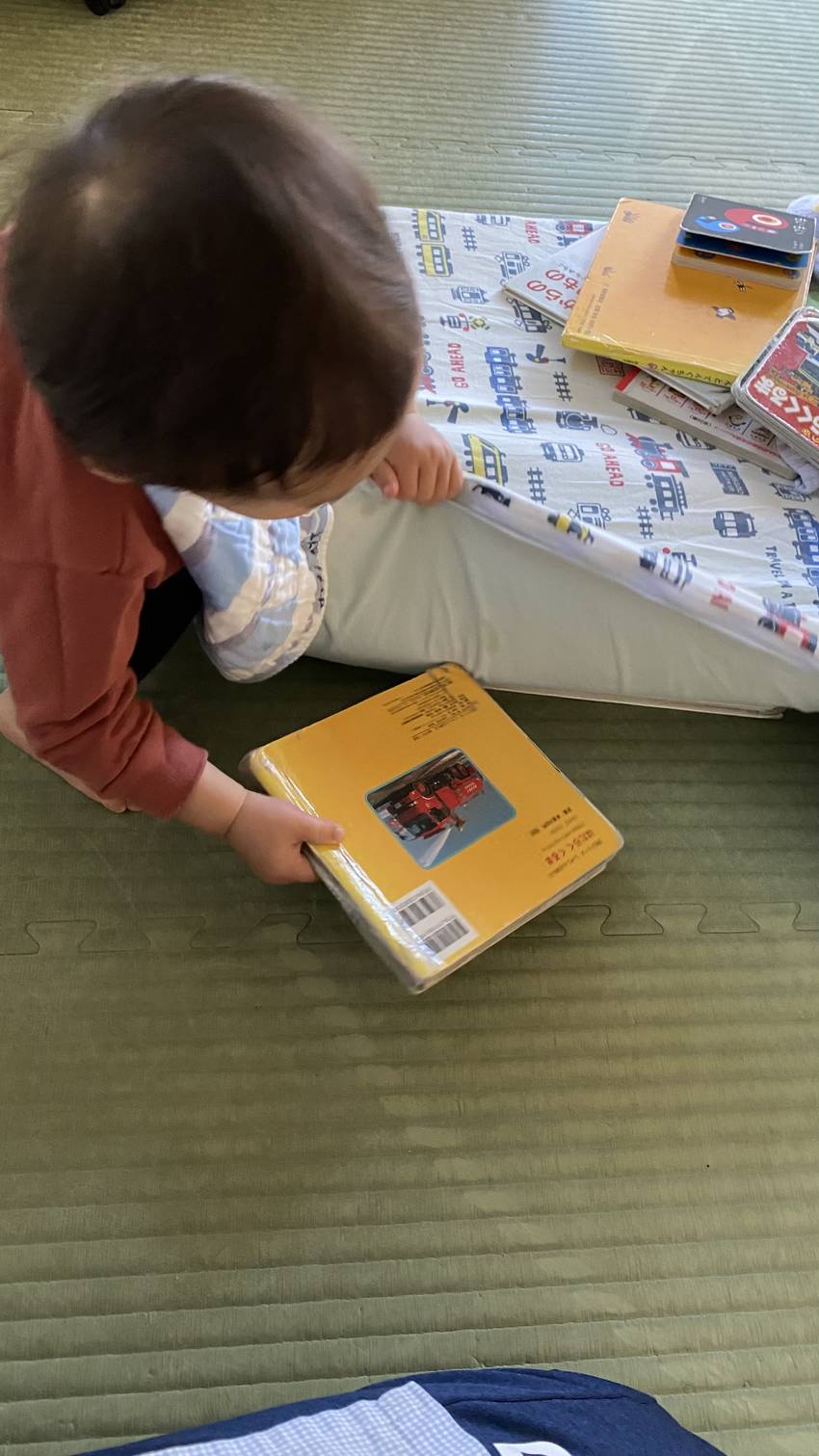 1.2歳児の子たちが、寝る前に...