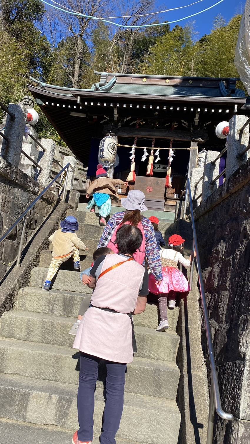 神様のおうちが見えて来たよ!