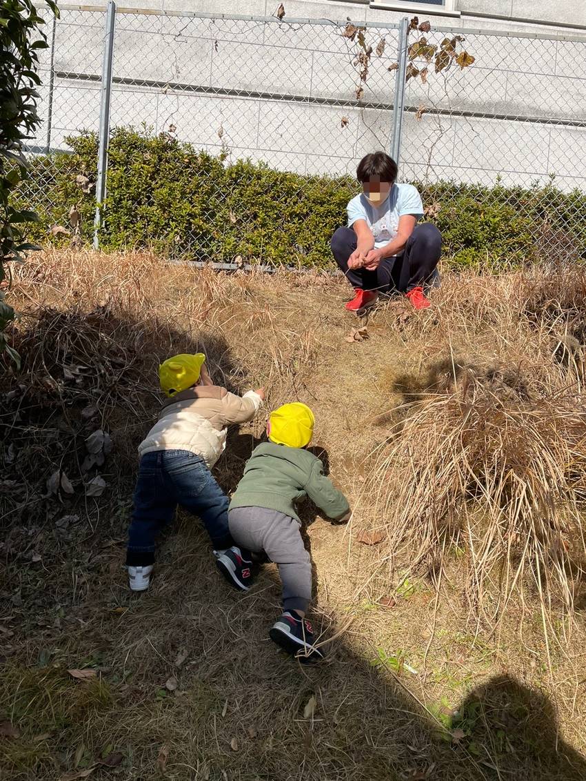 お庭では山登り! 頑張るぞー💪...