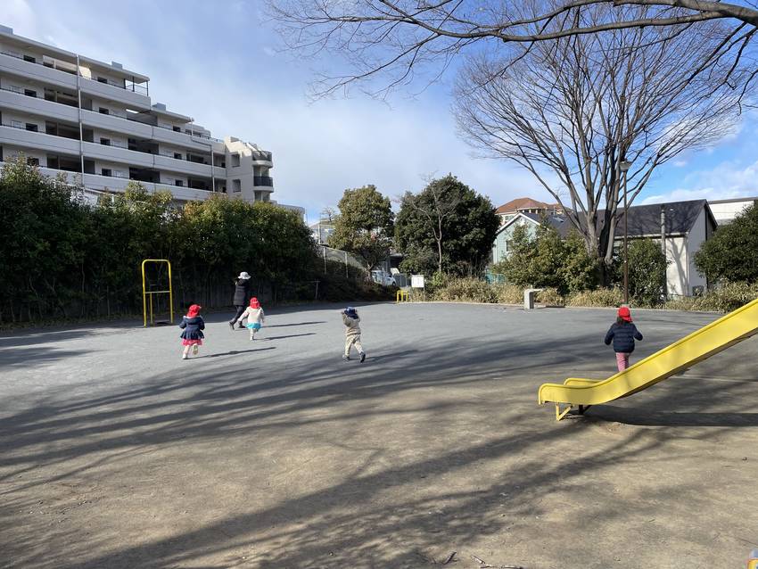 「先生まてー!」と 追いかけて...