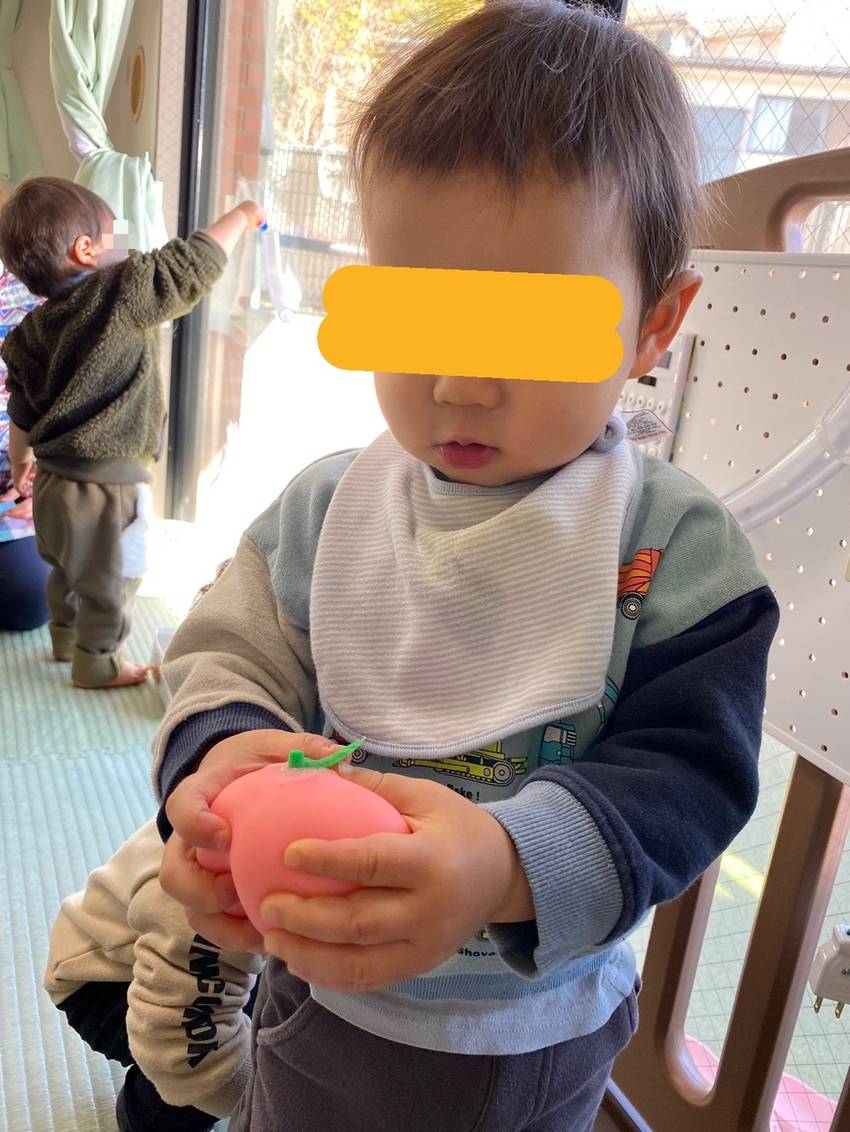 むにゅ!不思議な感触楽しいね!