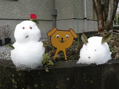 雪だるまと雪うさぎ