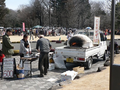 軽トラに石窯積んで