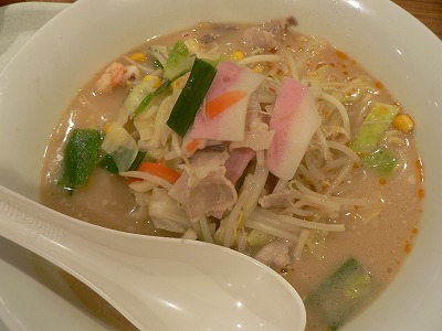 麺増量で二枚二倍の長崎ちゃんぽ...