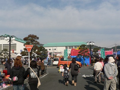 ふるさとの祭典市はヨリいいね！
