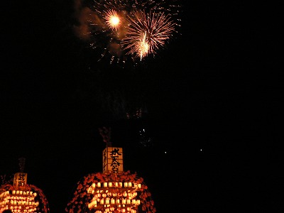 関東一の水まつり『寄居玉淀水天...