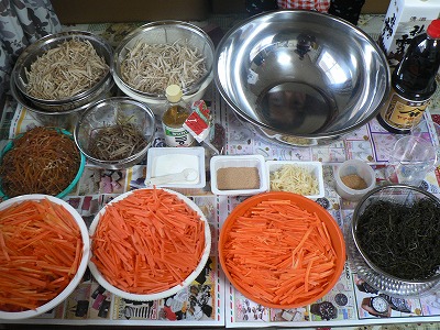 今年はニンジン多めの松前漬けつ...