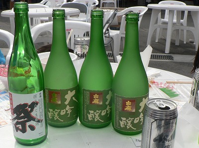 白扇大吟醸と搾りたて生原酒
