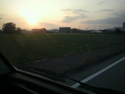 夕暮れの街
