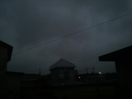 雨のスタート　１２月